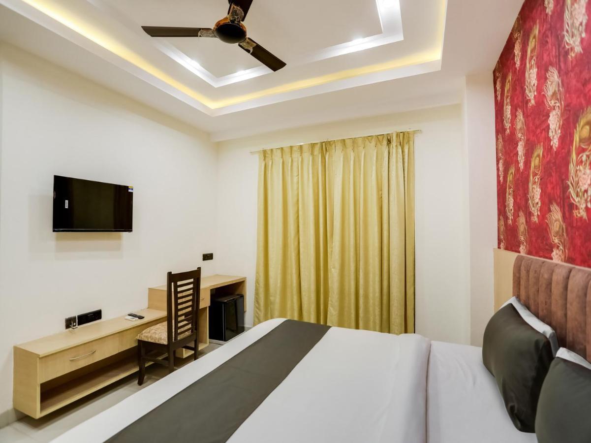Townhouse Magnolia Corporate Stays Gurgaon Exterior photo